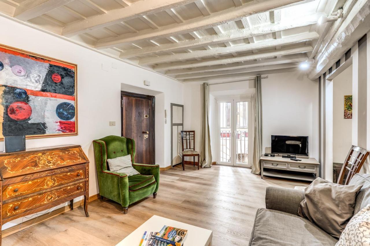 Apartamento Lovely Spacious Near The Colosseum