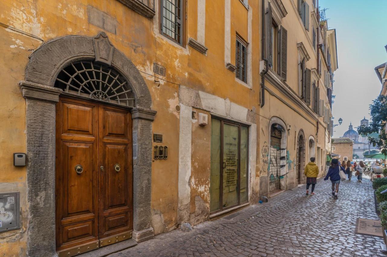 Apartamento Lovely Spacious Near The Colosseum *