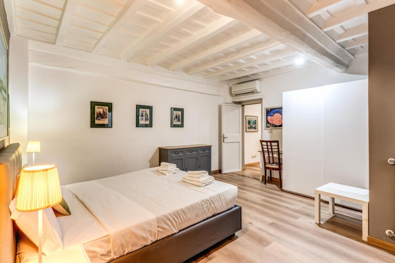 Lovely Spacious Near The Colosseum * Roma